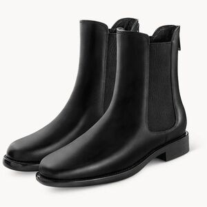 7or9 perfect condition black pine nut Chelsi boot